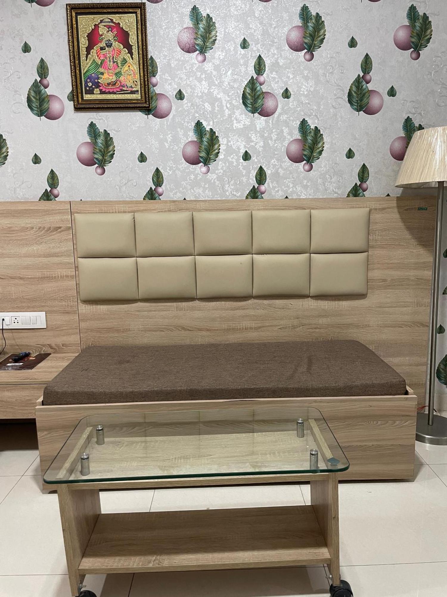 Hotel Seth Murlidhar Seva Sadan-near Prem Mandir Vrindavan